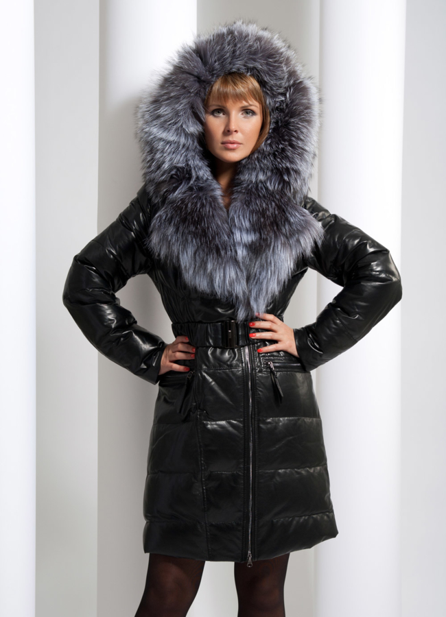 Кожаный пуховик модель № П-12 меха малина