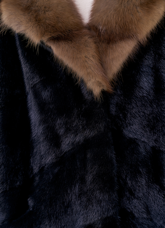 Шуба из норки оверсайз с английским воротником модель № 72128 в рассрочку