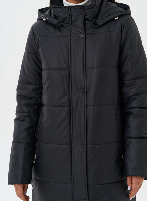 Пуховик из эко кожи с капюшоном