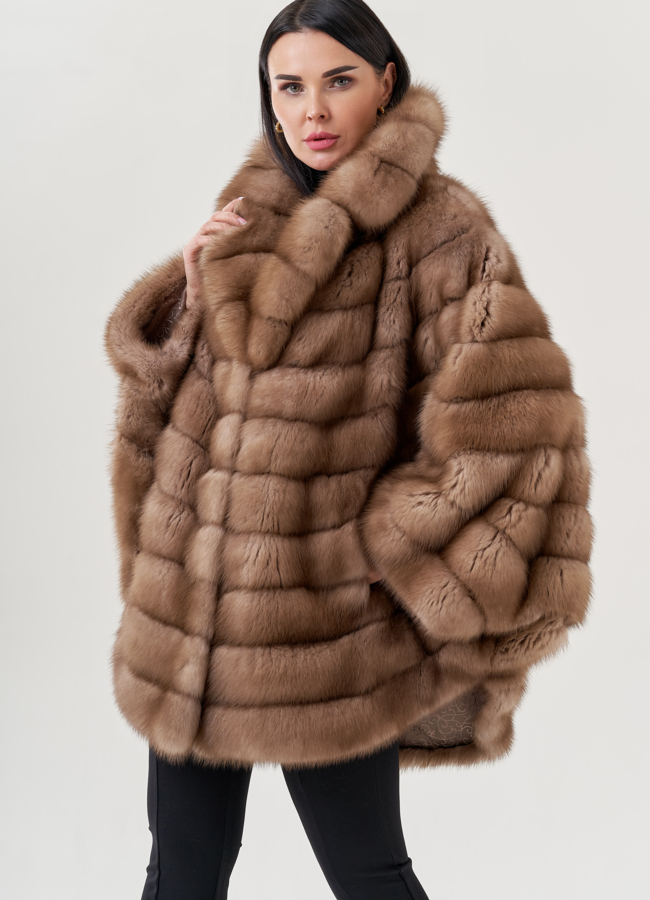 Шуба из куницы с английским воротником  модель № 79561 универмаг малина