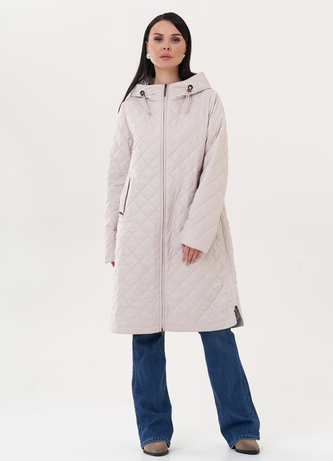 Стеганый пуховик с капюшоном бежевого цвета модель № 24427 меха малина