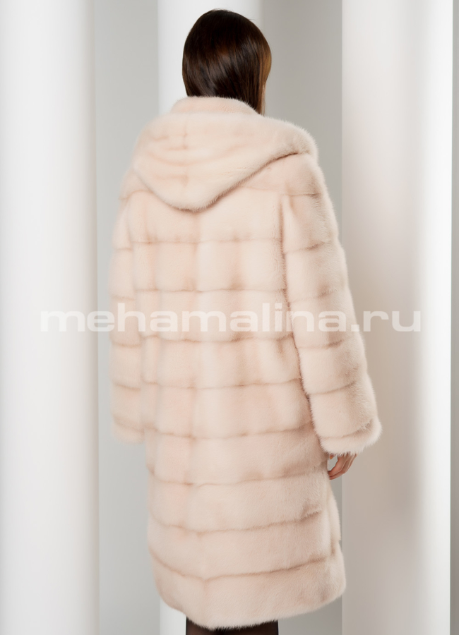 Светлая норковая шуба модель № S-624 в кредит