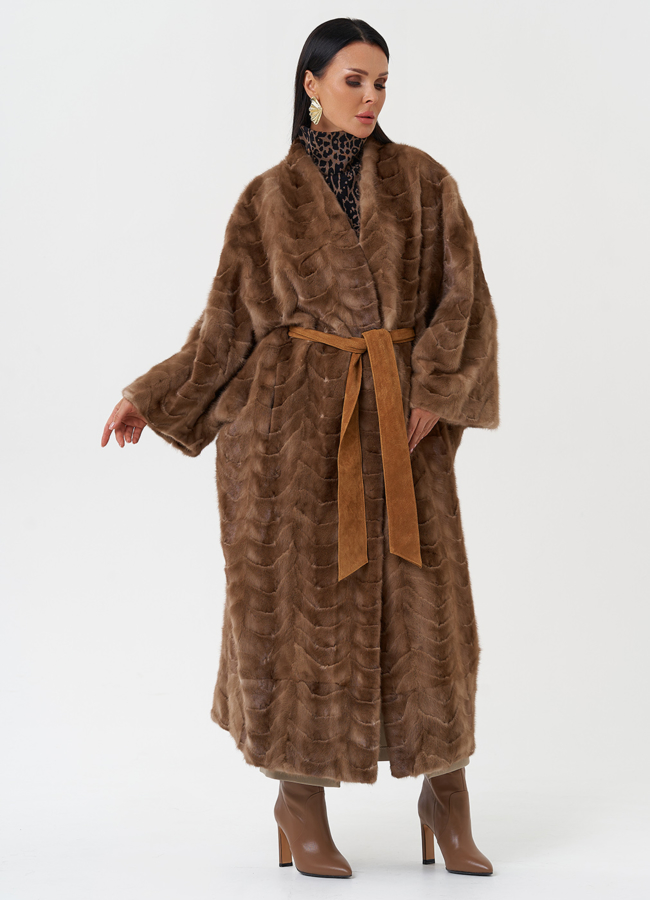 Шуба оверсайз из меха норки модель № 28442 универмаг малина