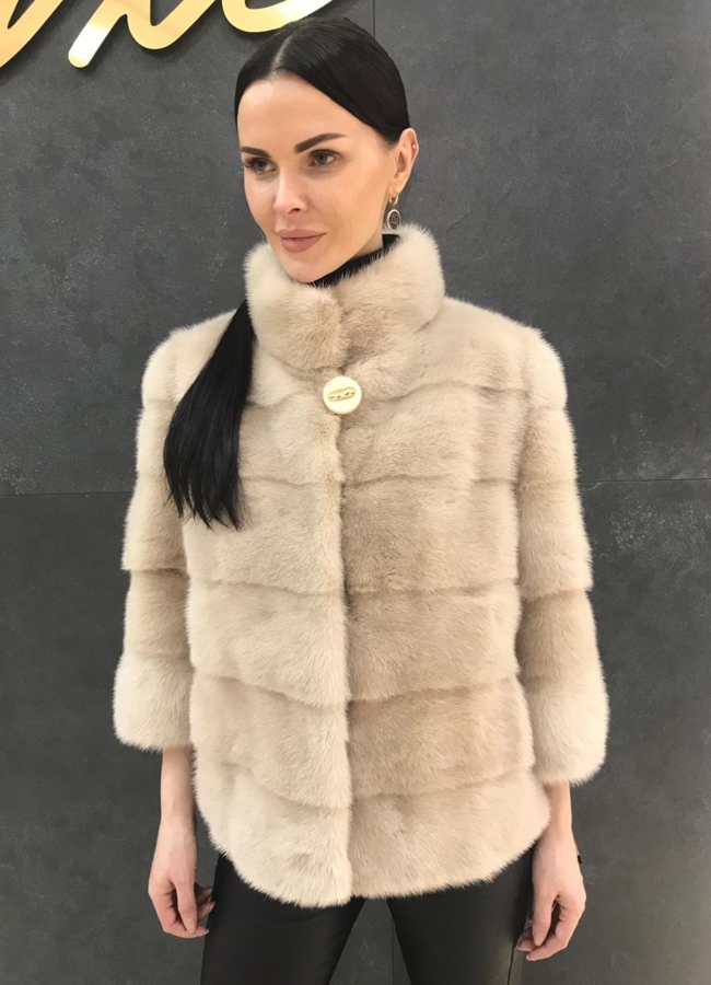 Шуба из норки модель № В-150 меха малина