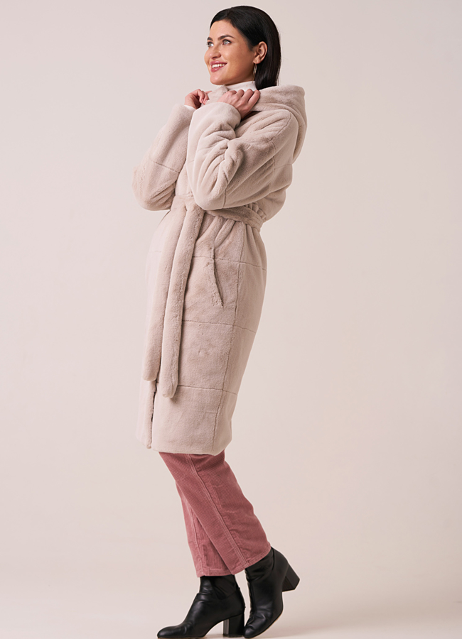 фото Пальто из искусственного меха с капюшоном  модель № 19076