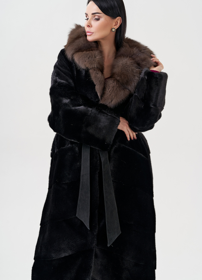 Норковая шуба с капюшоном из куницы  модель № 80059 универмаг малина