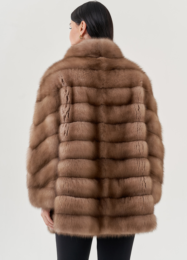 Короткая шуба из куницы в цвете тор-тор модель № 77589 в кредит