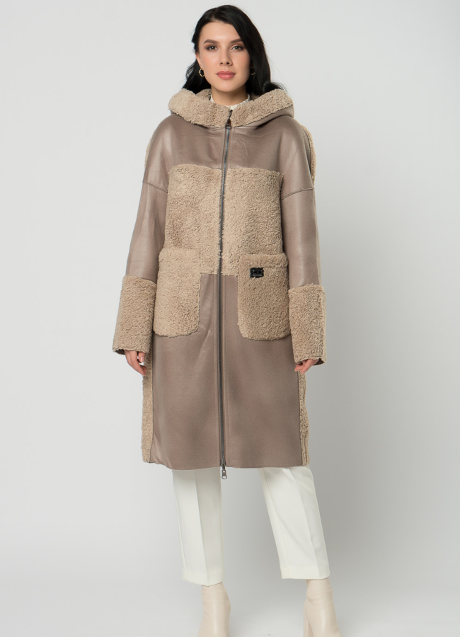 фото Светлое двустороннее пальто из эко замши с накладными карманами модель № 7702