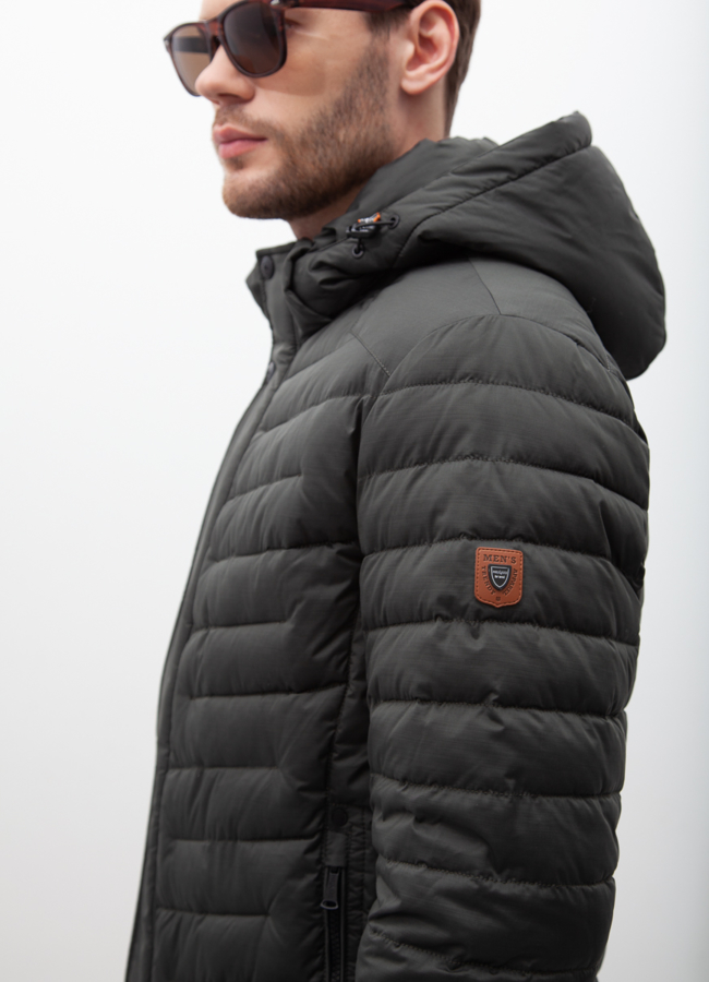 Куртка мужская  с капюшоном модель № 21013 универмаг малина