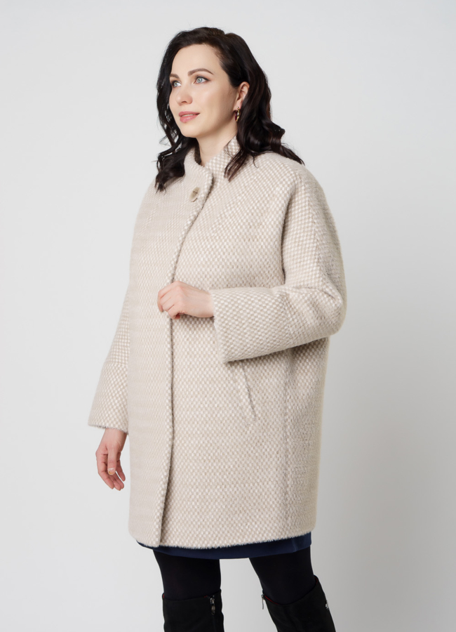 Полупальто женское бежевого цвета модель № 20481 универмаг малина