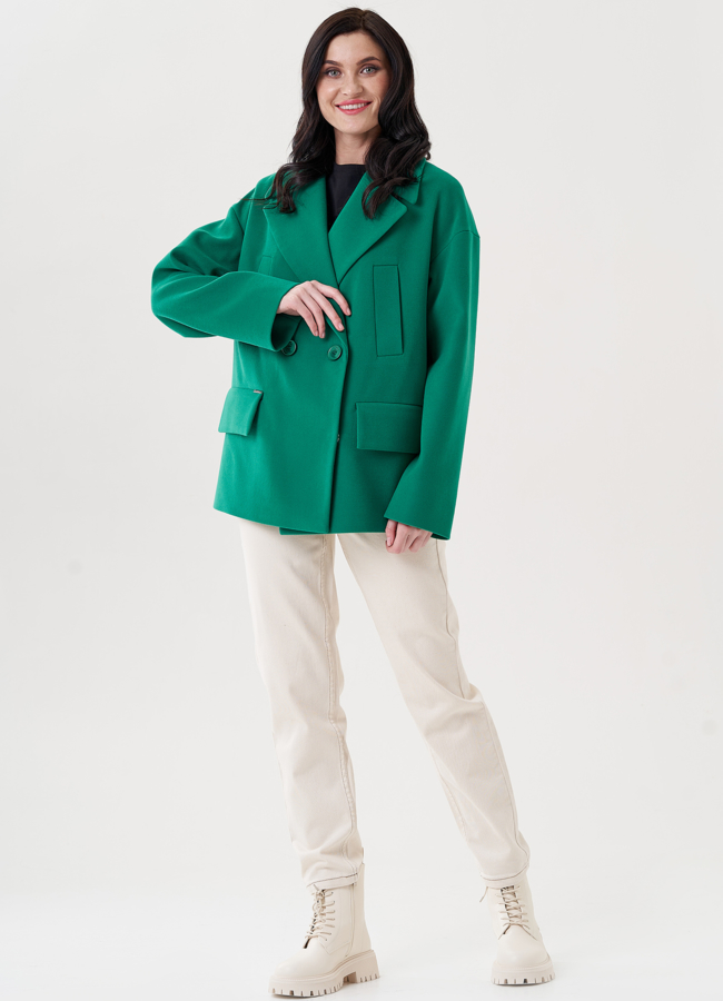 Укороченное женское пальто зеленого цвета  модель № 24409 в кредит