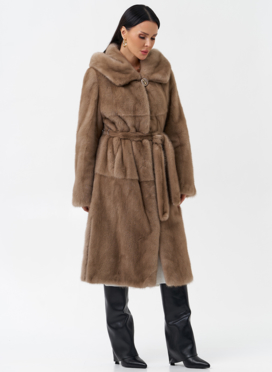 Длинная шуба с капюшоном 
