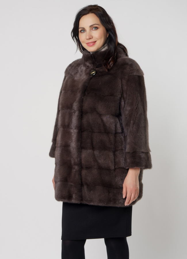 Укороченная шуба со стойкой  модель № 94515 универмаг малина