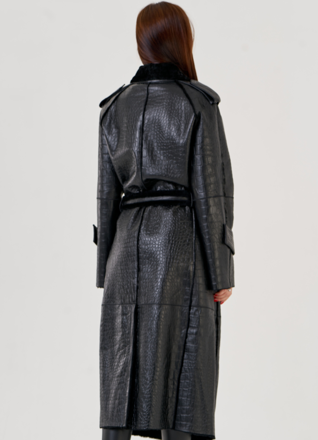 Женская дубленка с английским воротником  модель № 23351 универмаг малина