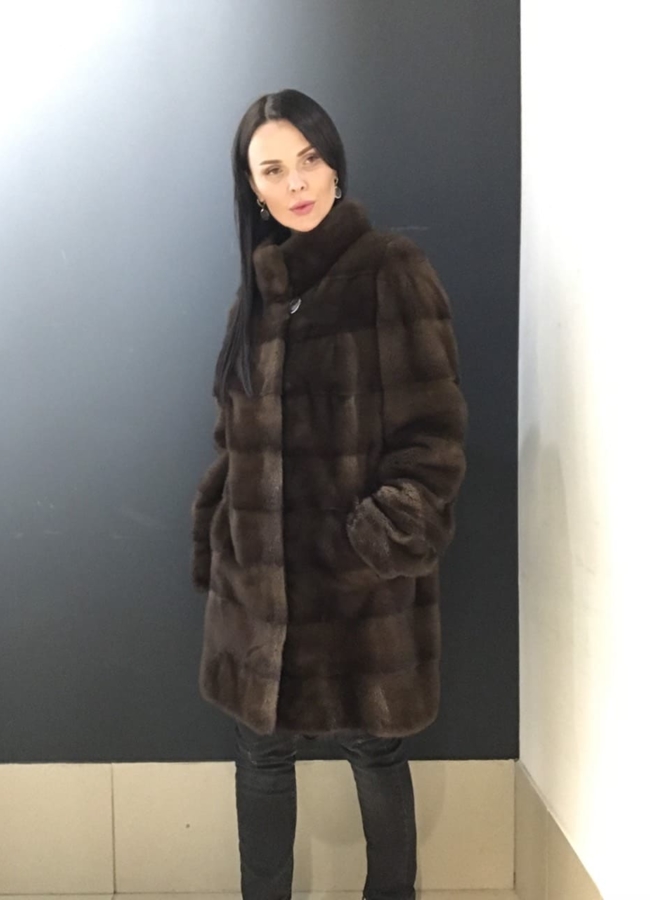 Шуба из норки в поперечной раскладке модель № S-753 в кредит