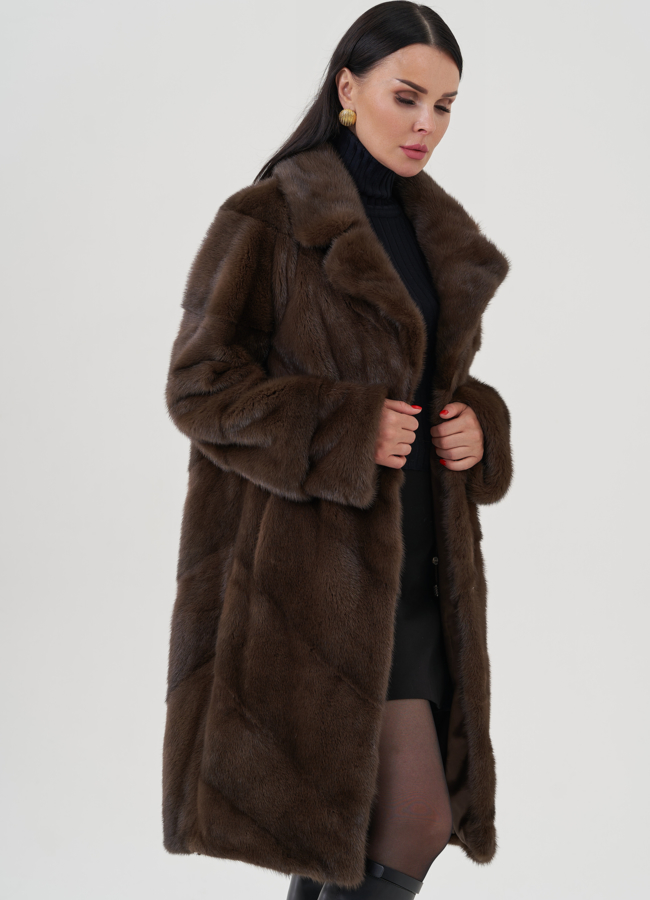 Шуба из норки с английским воротником модель № 24742 универмаг малина