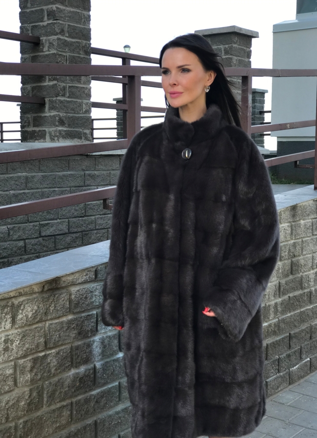 Норковая шуба в цвете капучино модель № 8010 меха малина