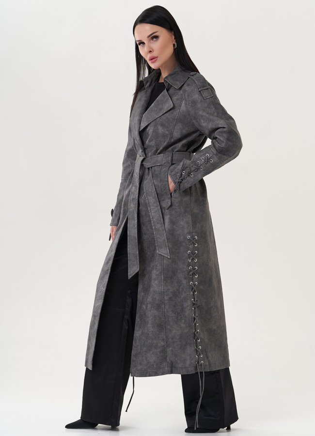 Удлиненный тренч из эко кожи с акцентной шнуровкой модель № 26807 в кредит