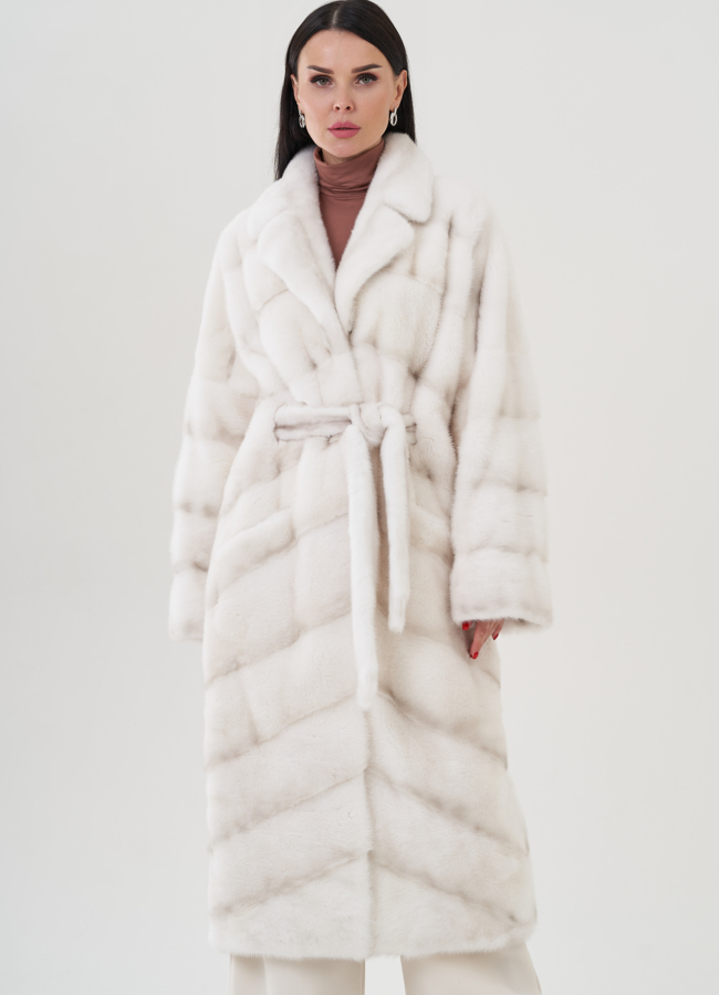 Шуба из норки белого цвета модель № 24822 универмаг малина