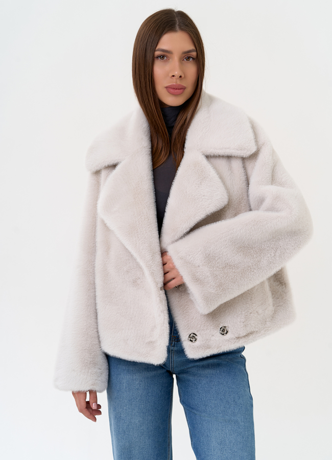 Женская куртка из эко меха с английским воротником модель № 31222 меха малина Женская куртка из эко меха с английским воротником модель № 31222 меха малина