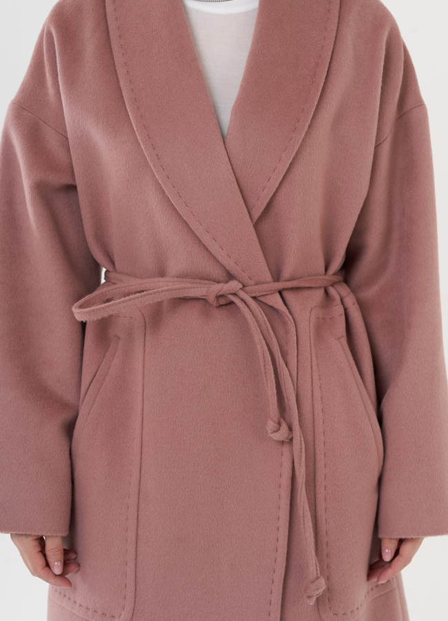 Длинное пальто с поясом модель № 27100 универмаг малина