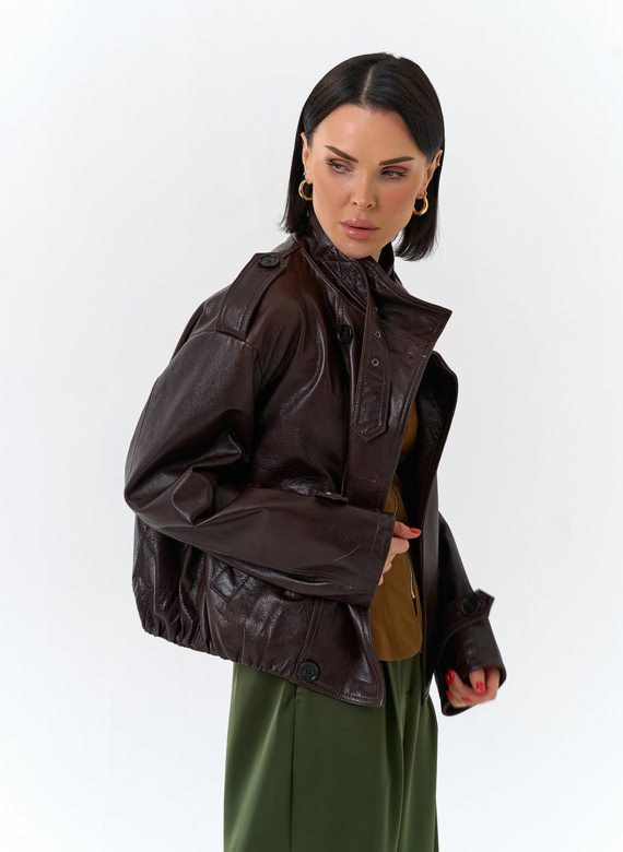 Женская куртка из натуральной кожи