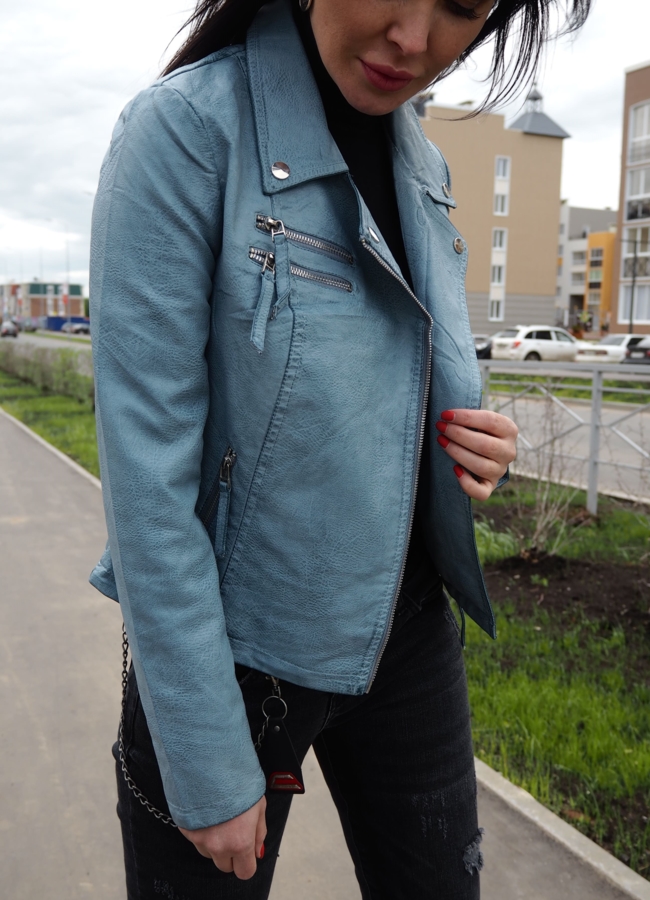 Куртка из эко кожи голубого цвета  модель № 1307 в рассрочку