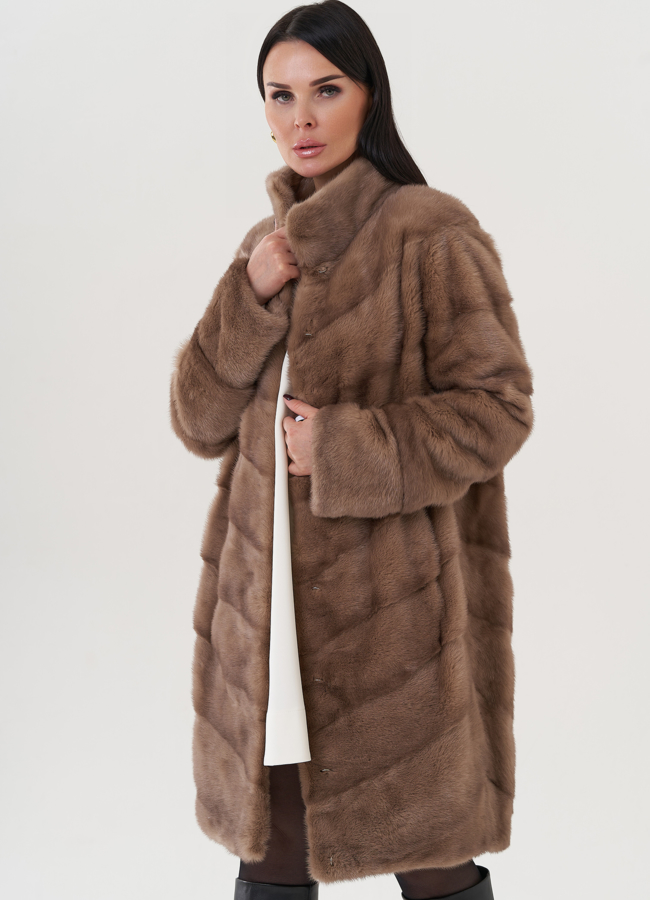 Норковая шуба с воротником стойка  модель № 24819 меха малина