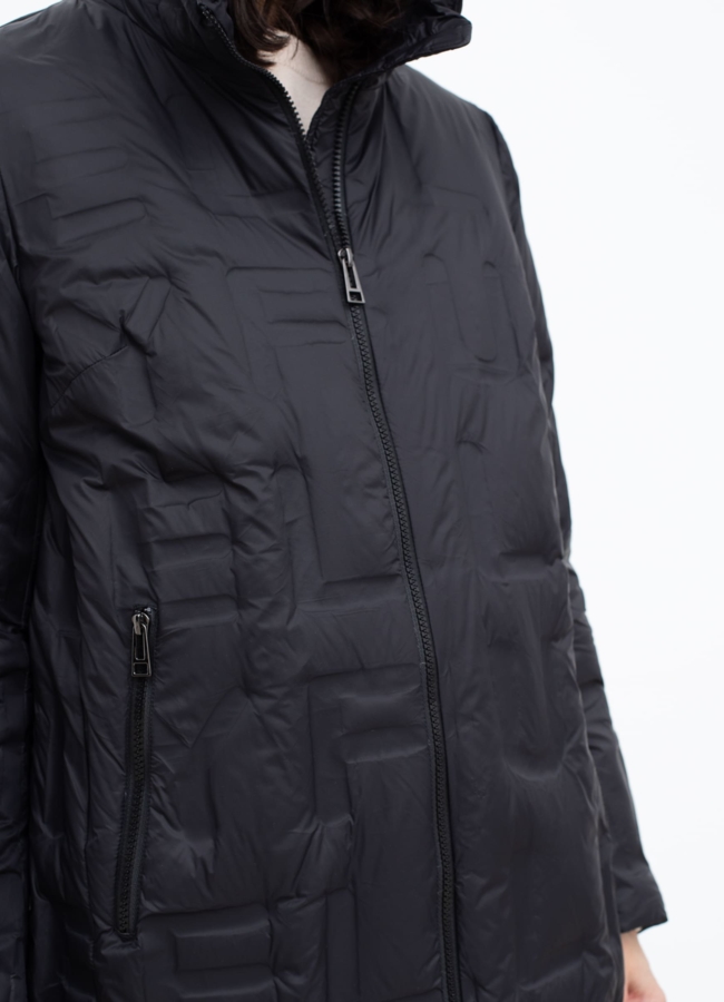 Женская куртка черного цвета  модель № 22529 универмаг малина