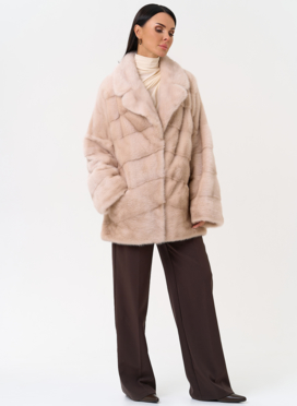 Укороченная шуба из меха норки с английским воротником