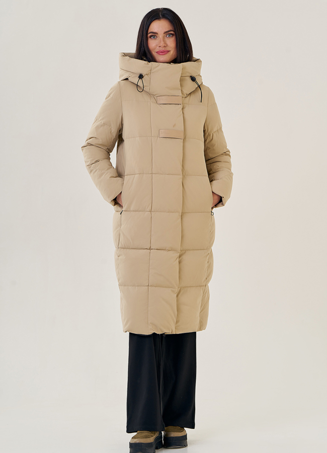 Женский пуховик  бежевого цвета с капюшоном модель № 23172 меха малина