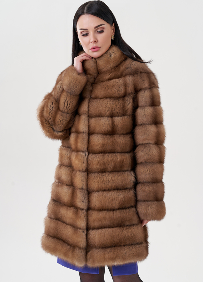 Шуба из куницы с воротником стойка модель № 24501 в кредит