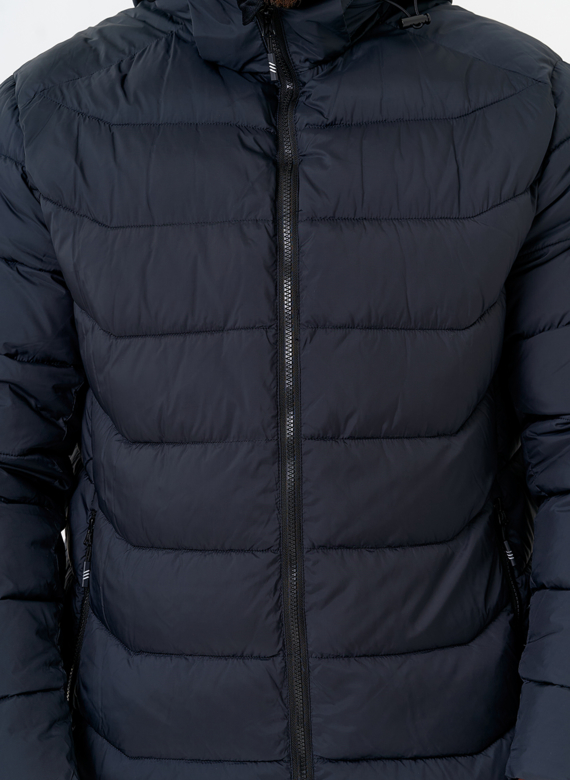 Мужской пуховик с капюшоном 