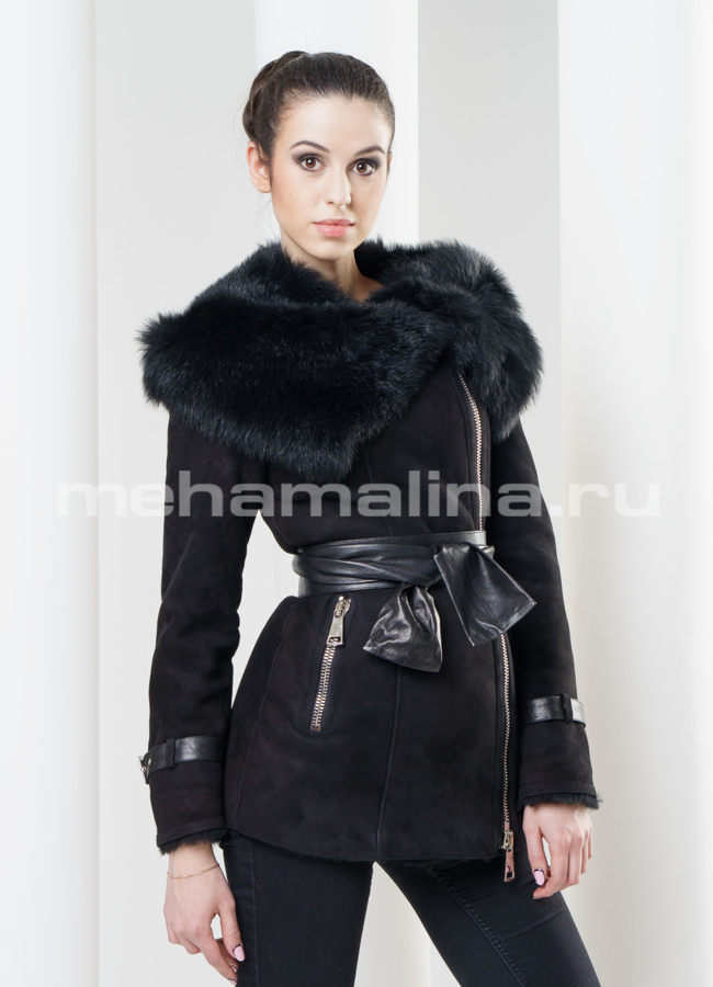 Укороченная дубленка с капюшоном модель № D-144 меха малина