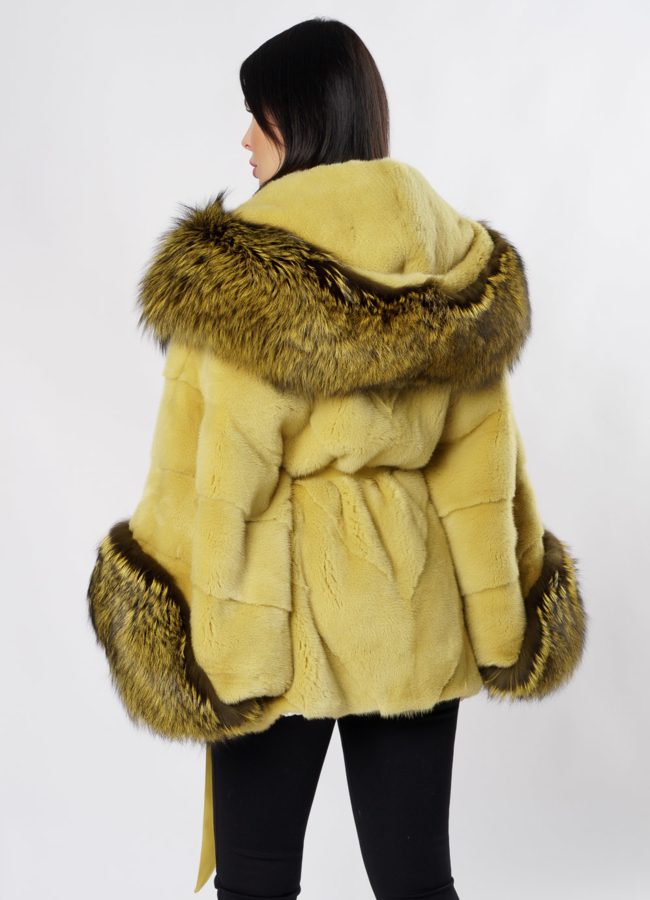 Норковая шуба желтого цвета с капюшоном  модель № S-850 в рассрочку