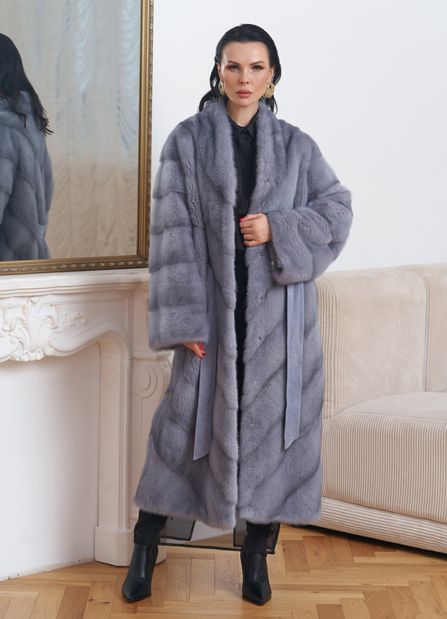 Норковая шуба в голубом цвете модель № 29089 меха малина