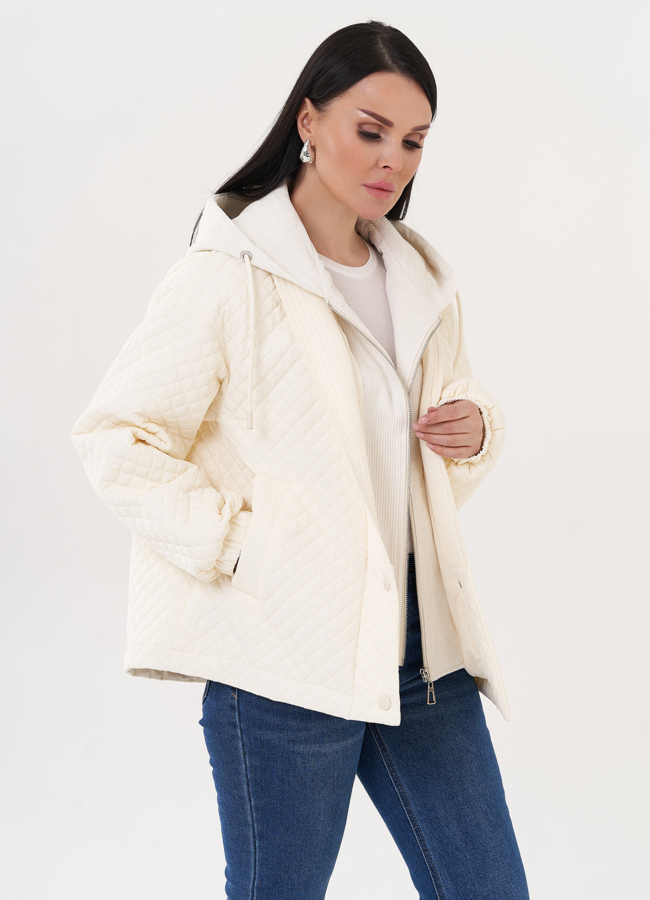 Светлая куртка с капюшоном модель № 27003 в рассрочку