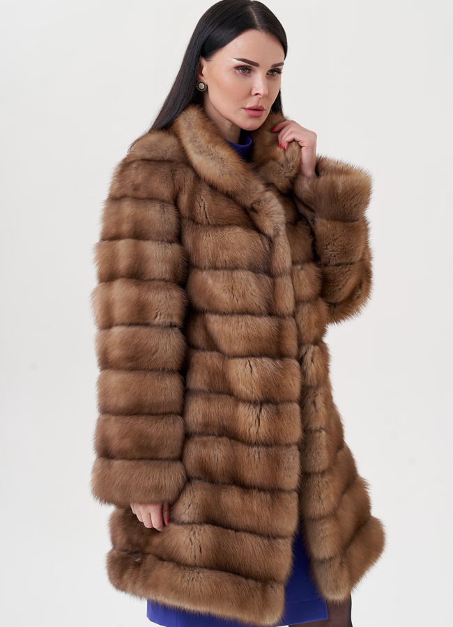 Шуба из куницы с воротником стойка модель № 24501 универмаг малина