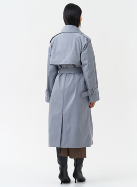 Женский плащ с английским воротником