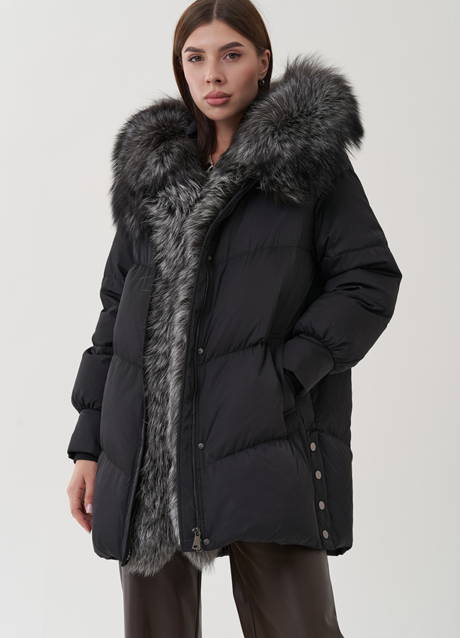 Женский пуховик с отделкой капюшона из чернобурки модель № 25367 универмаг малина