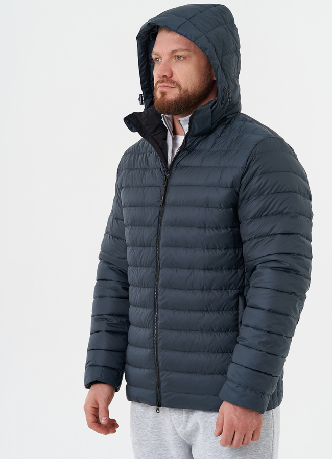 Мужская куртка с капюшоном модель № 28021 универмаг малина