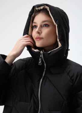 Женский пуховик с капюшоном 