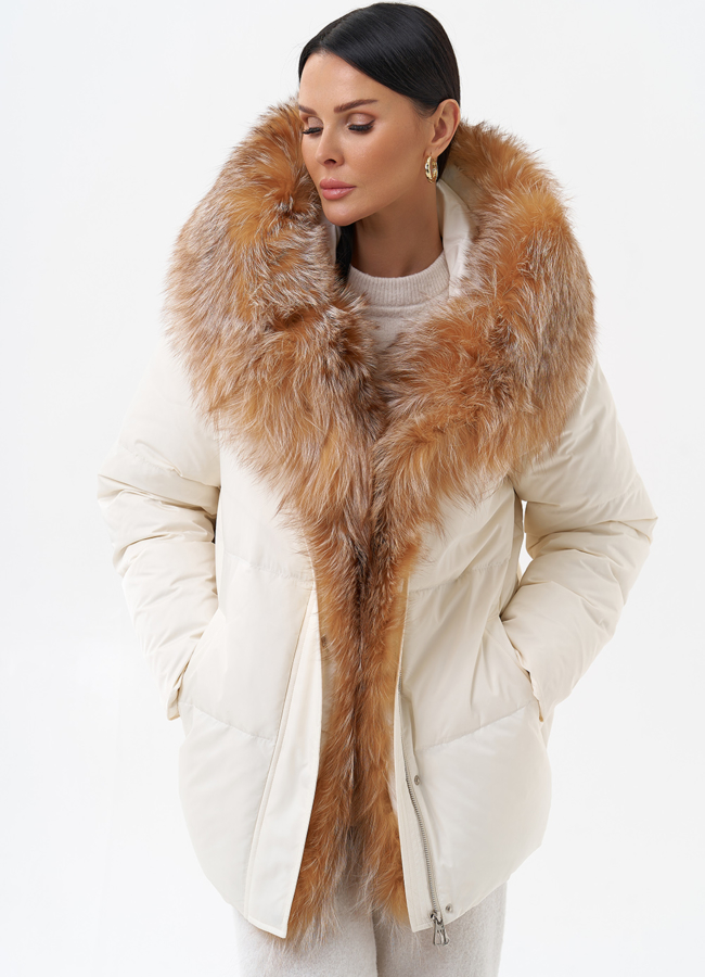 фото Пуховик с капюшоном из меха лисы модель № 29356