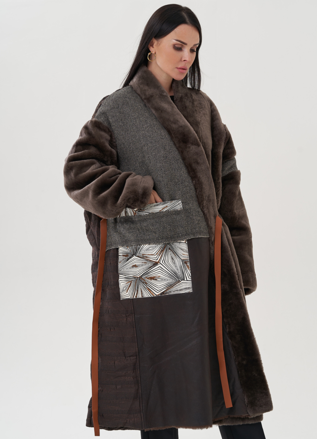 Утепленное пальто коричневого цвета модель № 25489 в кредит