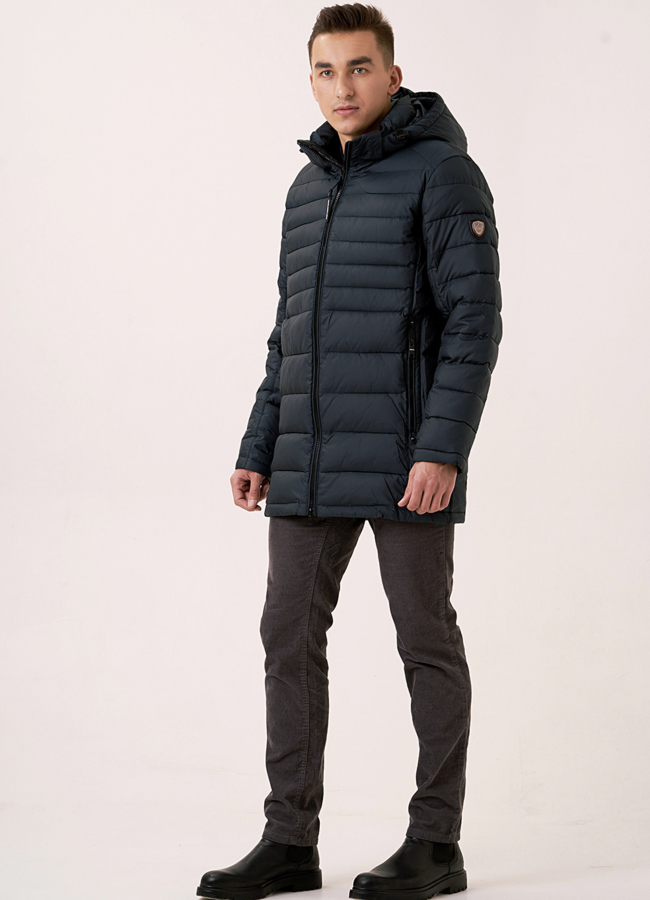 Пуховик на молнии с капюшоном  модель № 1012 универмаг малина