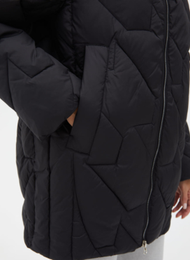 Женский удлиненный пуховик  капюшоном