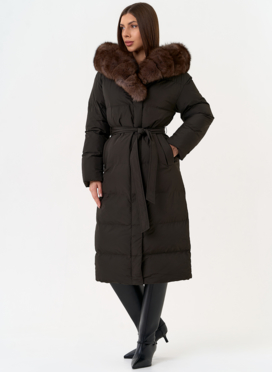 Женский пуховик с капюшоном из меха песца