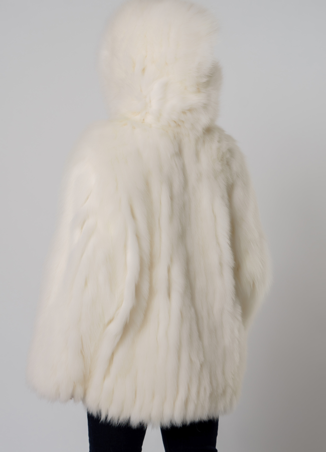фото Шуба из песца в белом цвете модель № 21563