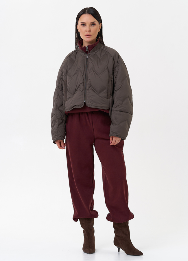 Короткая женская куртка на утеплителе модель № 29885 в кредит