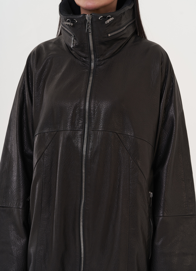 Кожаная удлиненная куртка черного цвета модель № 27142 в рассрочку Кожаная удлиненная куртка черного цвета модель № 27142 в рассрочку